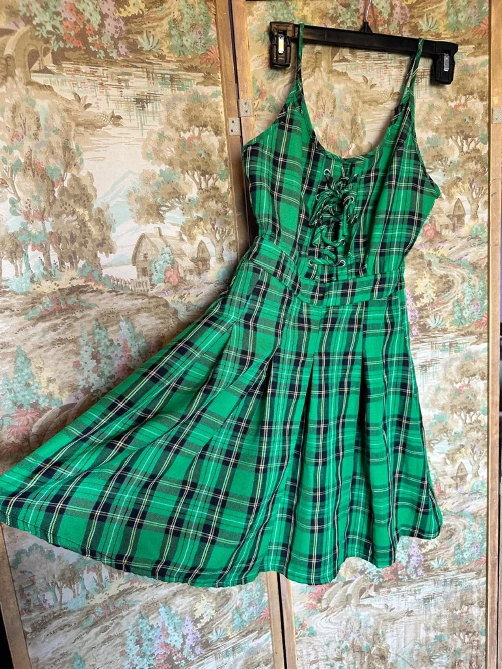 Hot Topic green lace up tartan dress with pockets - Picture 1 of 7